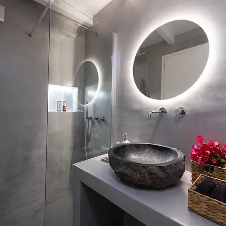 Blue House Paroikia Center Close To Port Holiday home