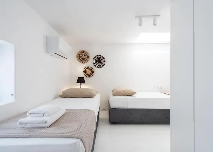 Blue House Paroikia Center Close To Port Holiday home